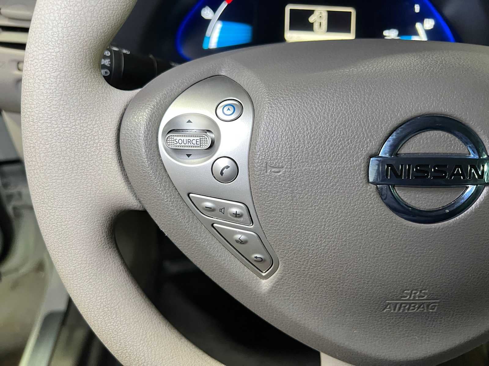 2011 Nissan LEAF SL-e