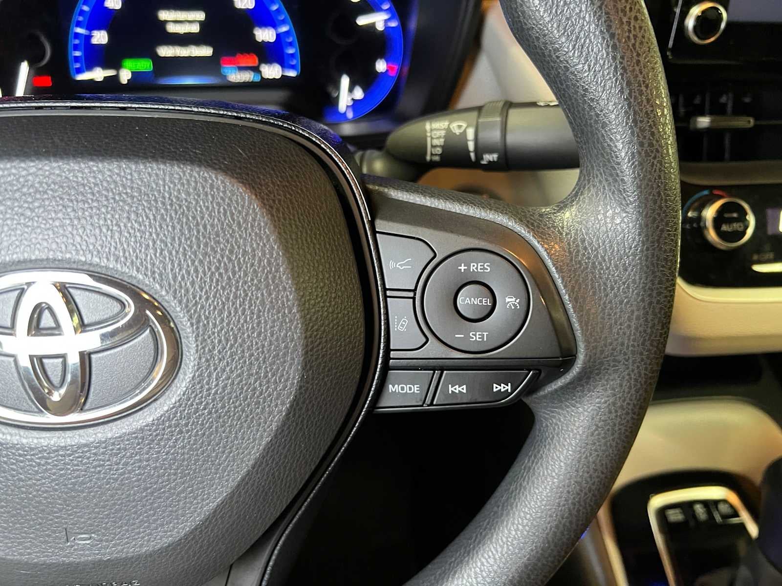 2020 Toyota Corolla Hybrid LE