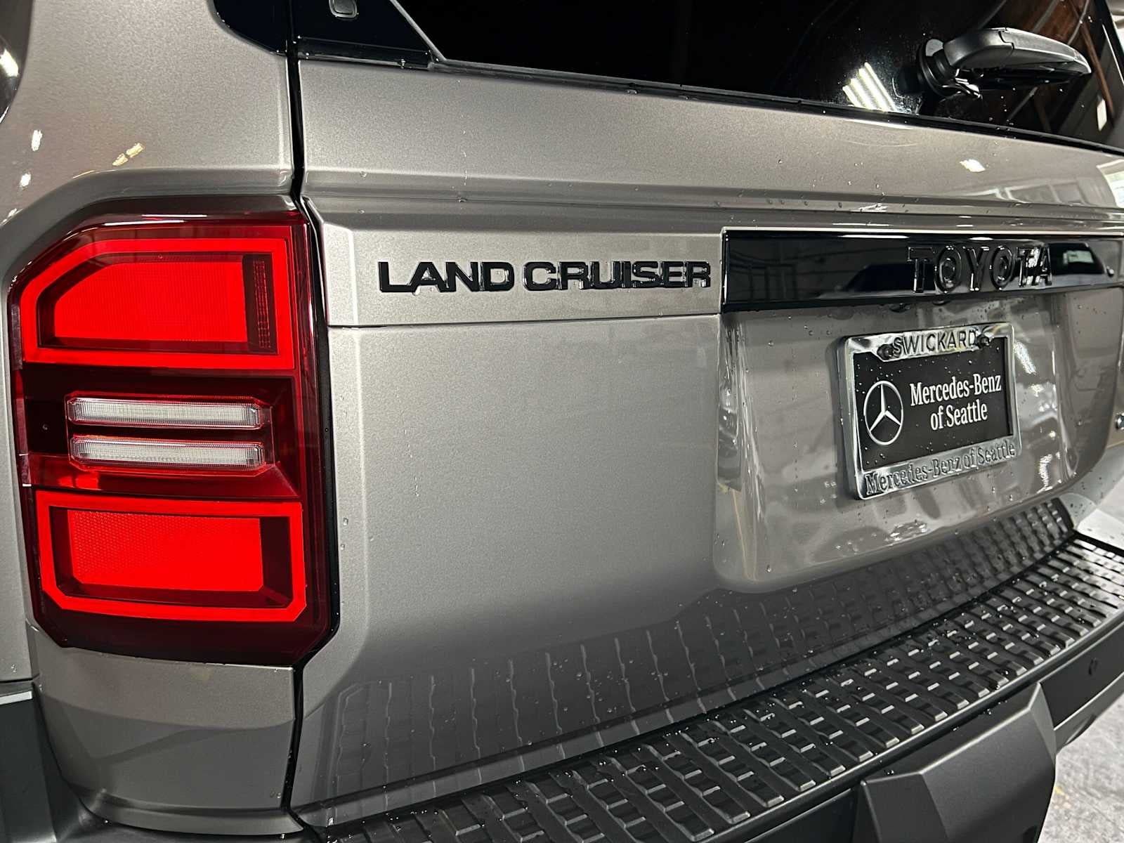 2024 Toyota Land Cruiser 4WD (Natl)