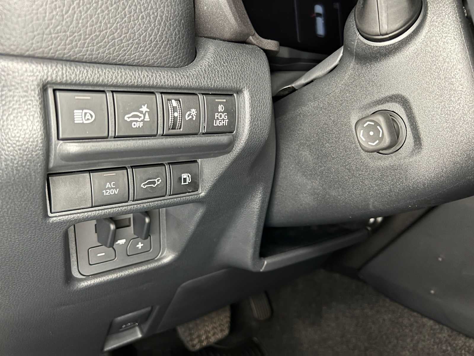 2024 Toyota Land Cruiser 4WD (Natl)