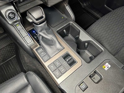 2024 Toyota Land Cruiser 4WD (Natl)