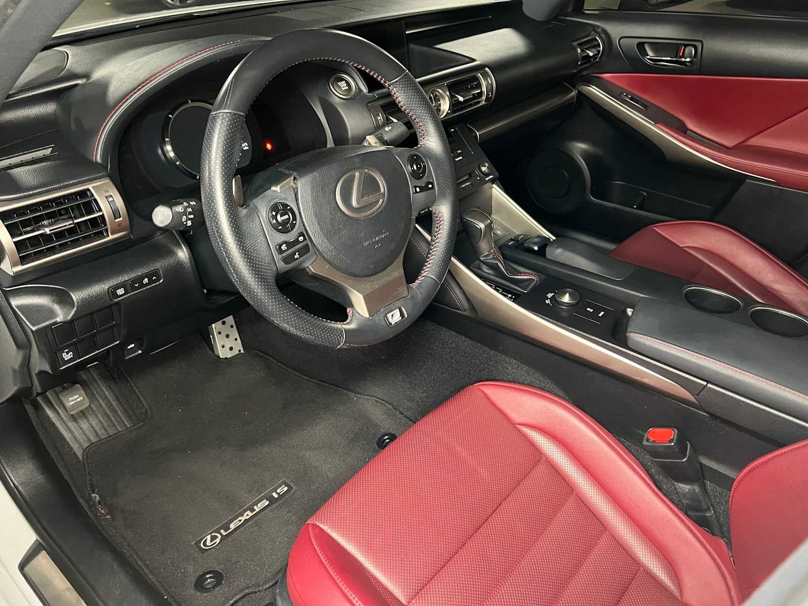 2015 Lexus IS 250 4dr Sport Sdn RWD