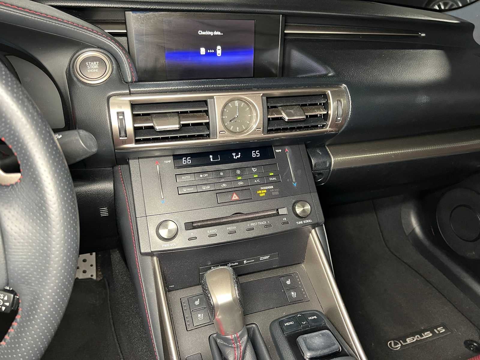 2015 Lexus IS 250 4dr Sport Sdn RWD