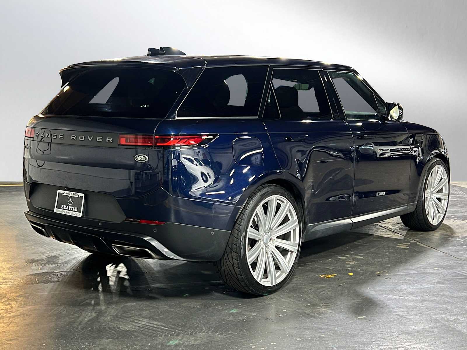 2023 Land Rover Range Rover Sport SE
