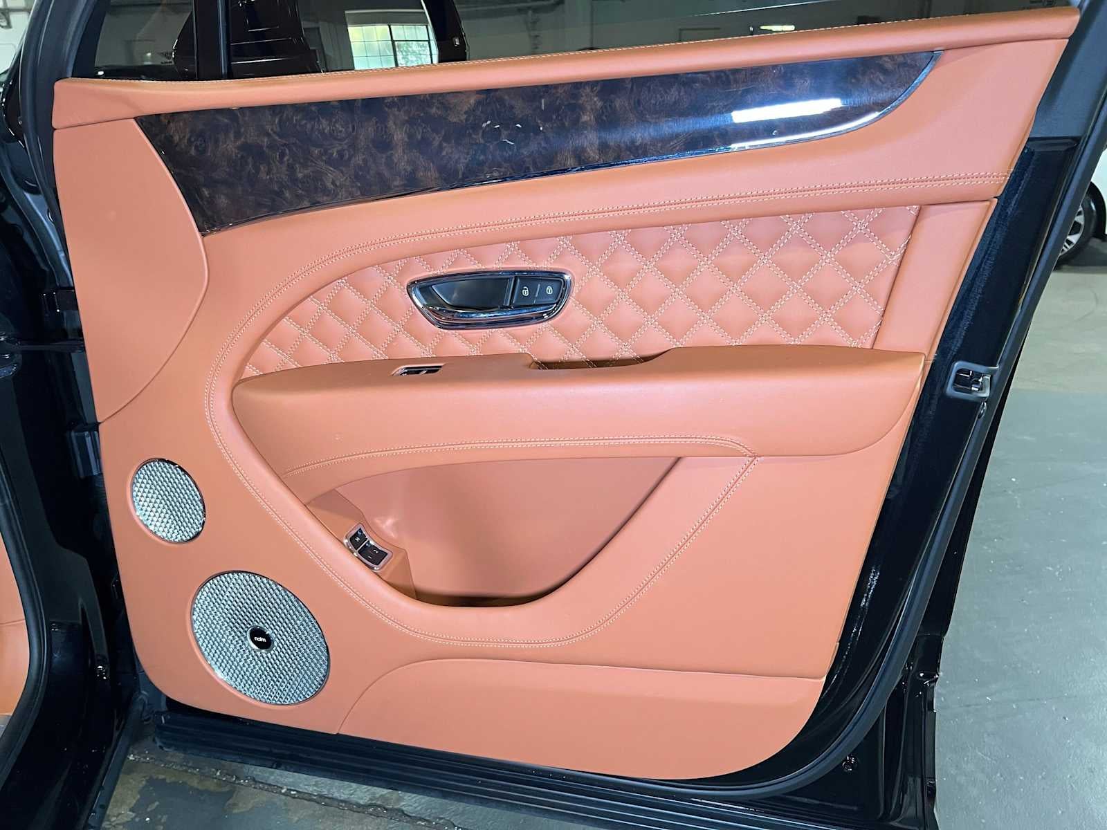 2022 Bentley Bentayga V8