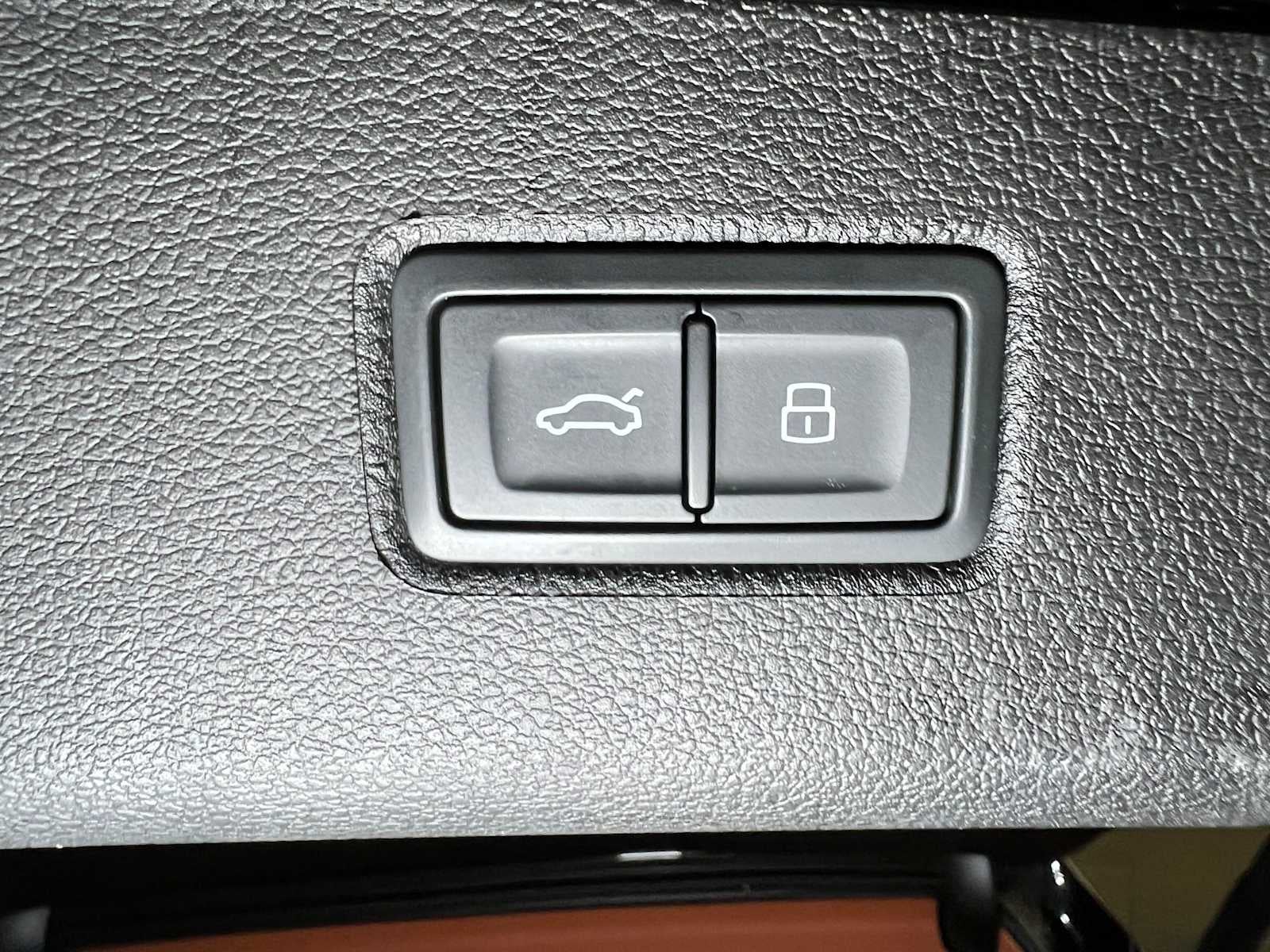 2022 Bentley Bentayga V8