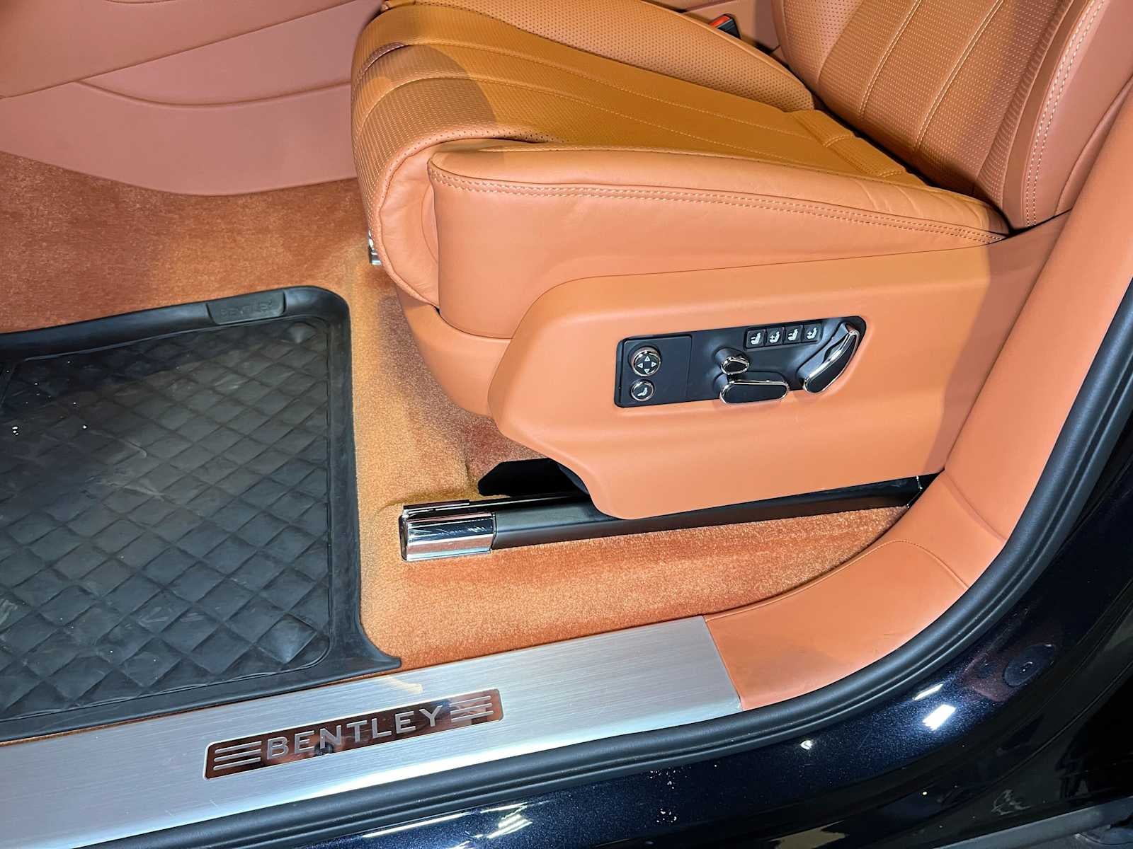 2022 Bentley Bentayga V8