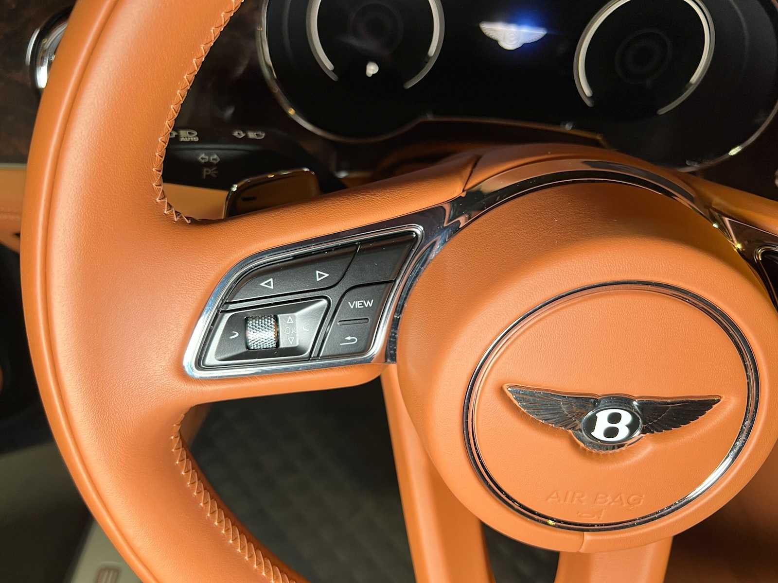 2022 Bentley Bentayga V8