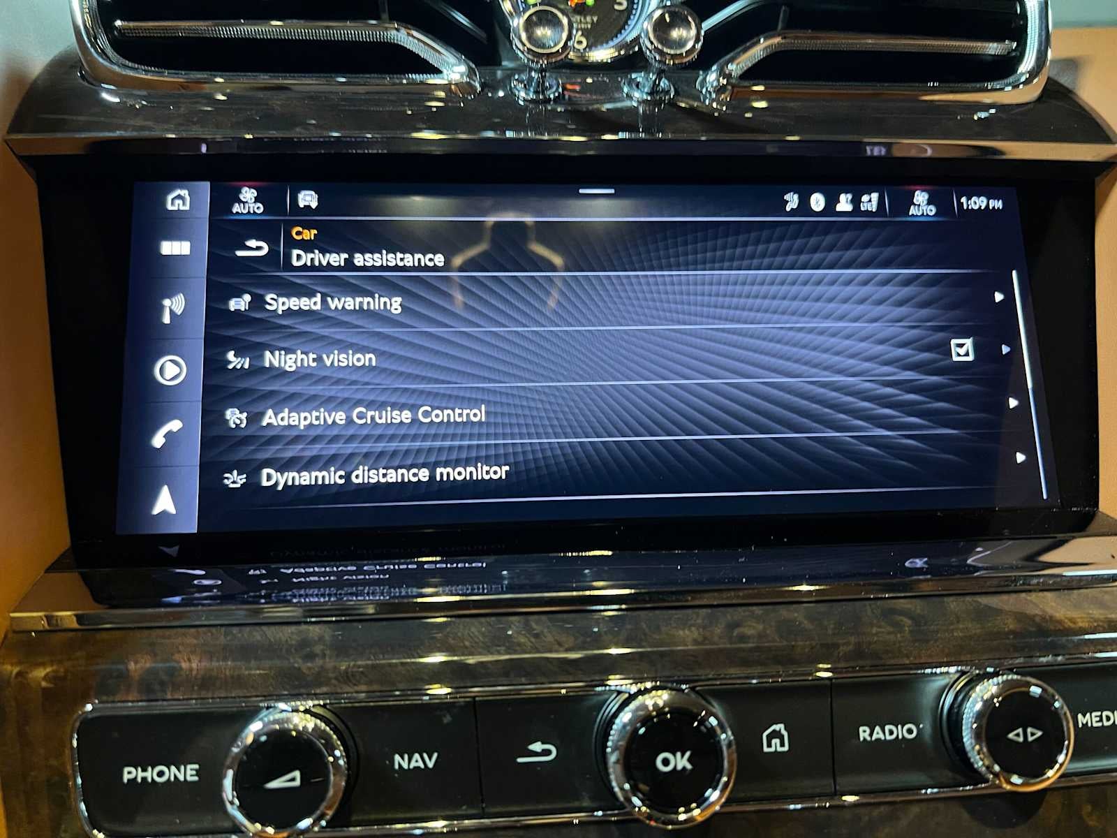 2022 Bentley Bentayga V8