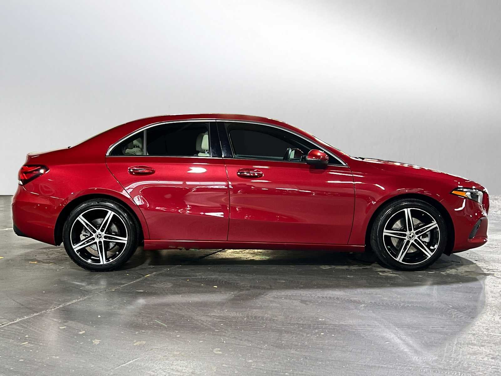 2021 Mercedes-Benz A 220 4MATIC® Sedan