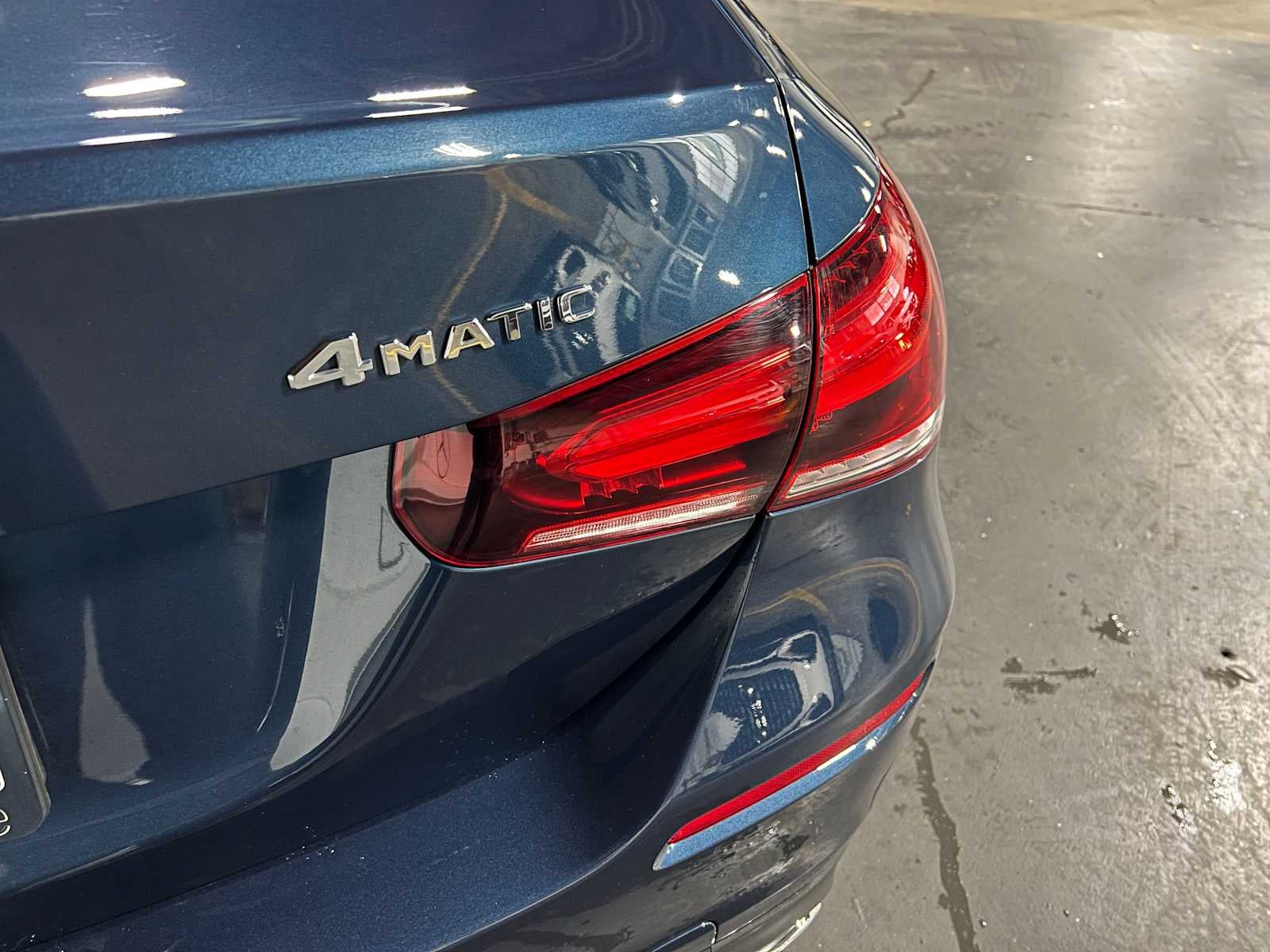 2021 Mercedes-Benz A 220 A 220