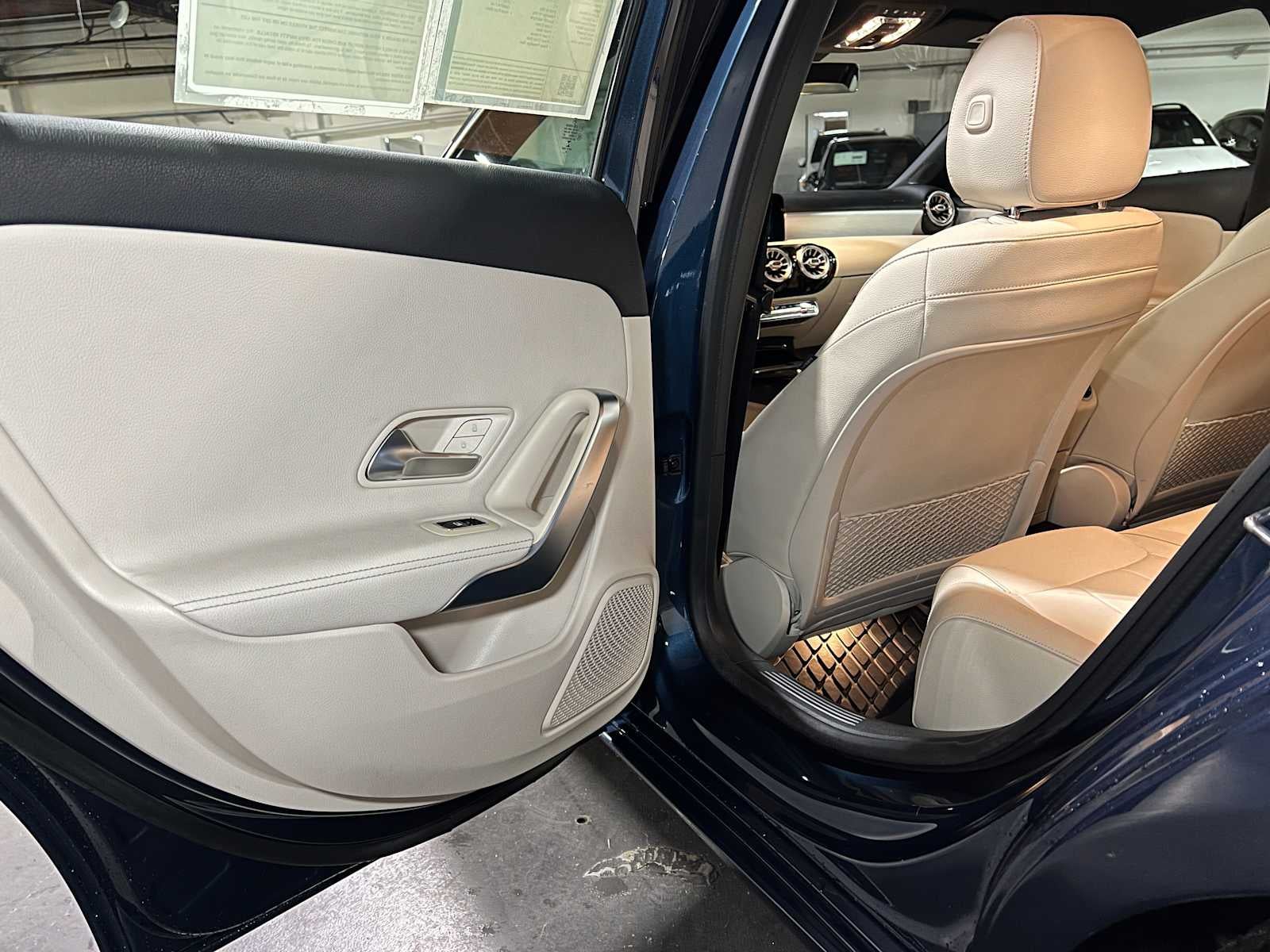 2021 Mercedes-Benz A 220 A 220