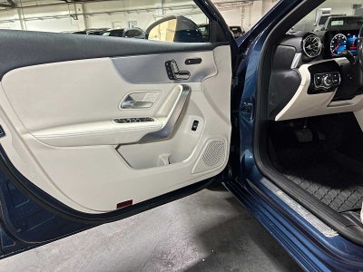 2021 Mercedes-Benz A 220 A 220