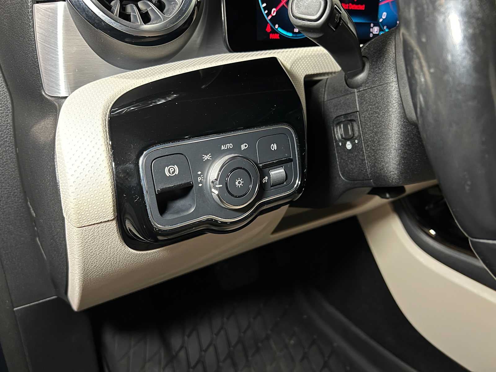 2021 Mercedes-Benz A 220 A 220