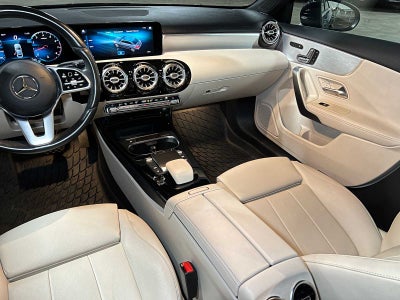 2021 Mercedes-Benz A 220 A 220