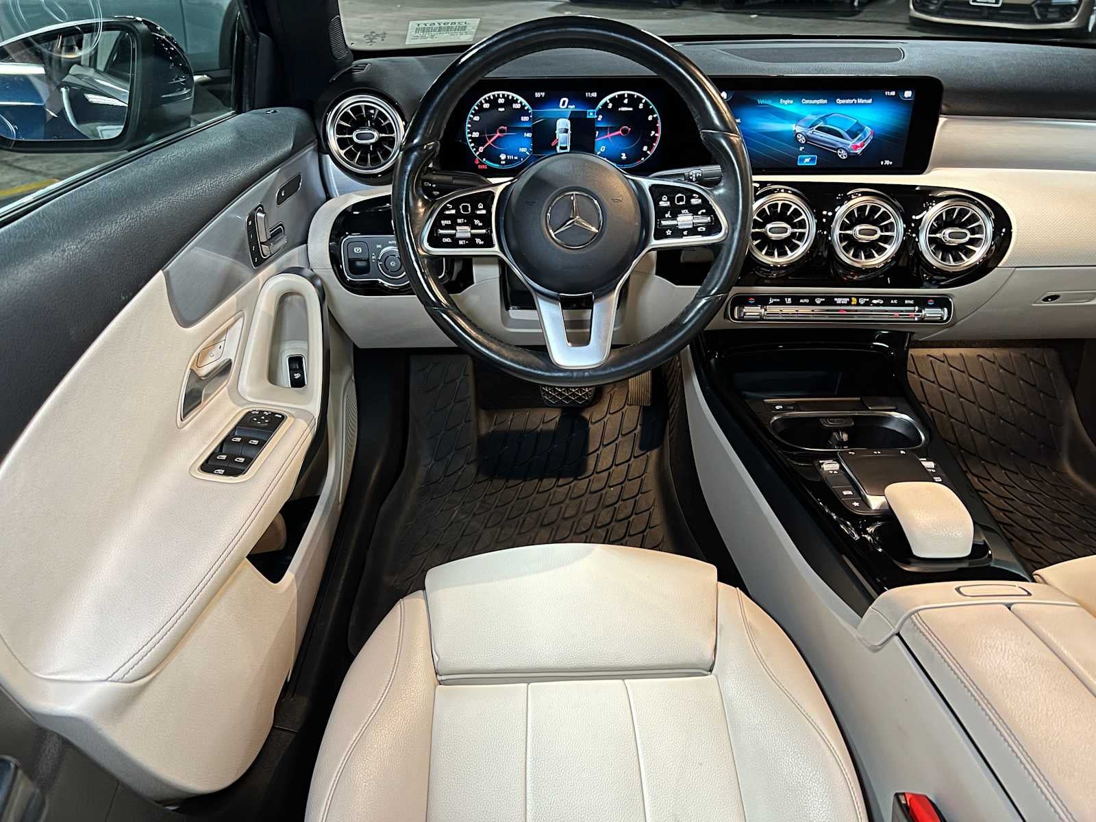 2021 Mercedes-Benz A 220 A 220