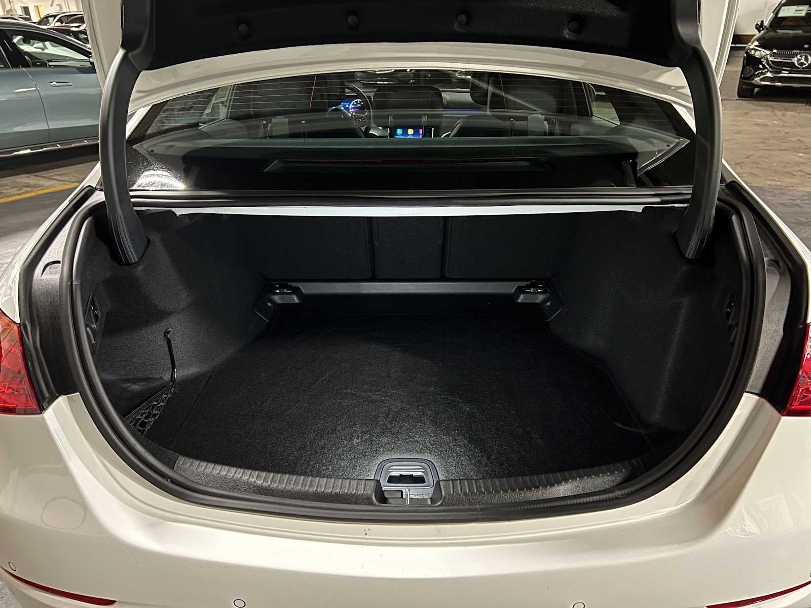 2025 Mercedes-Benz C 300 C 300