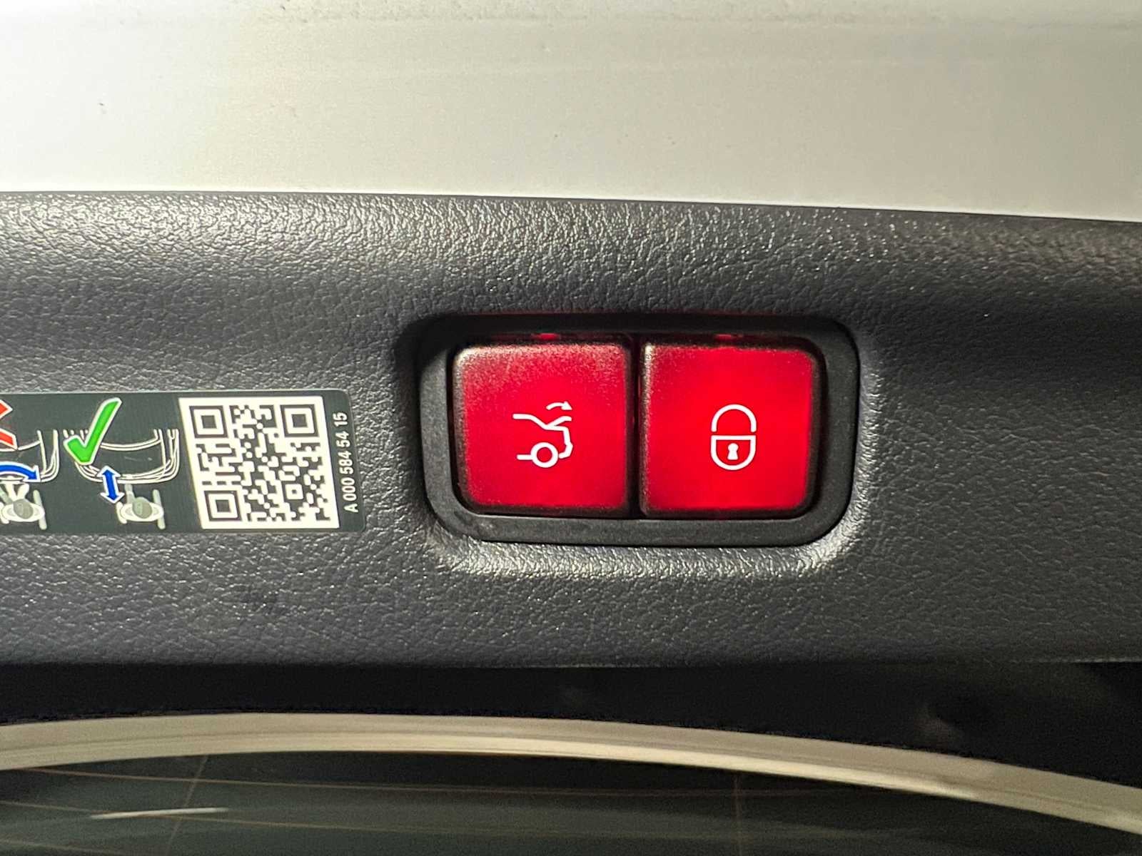 2025 Mercedes-Benz C 300 C 300