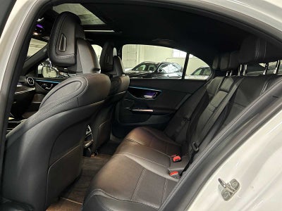 2025 Mercedes-Benz C 300 C 300