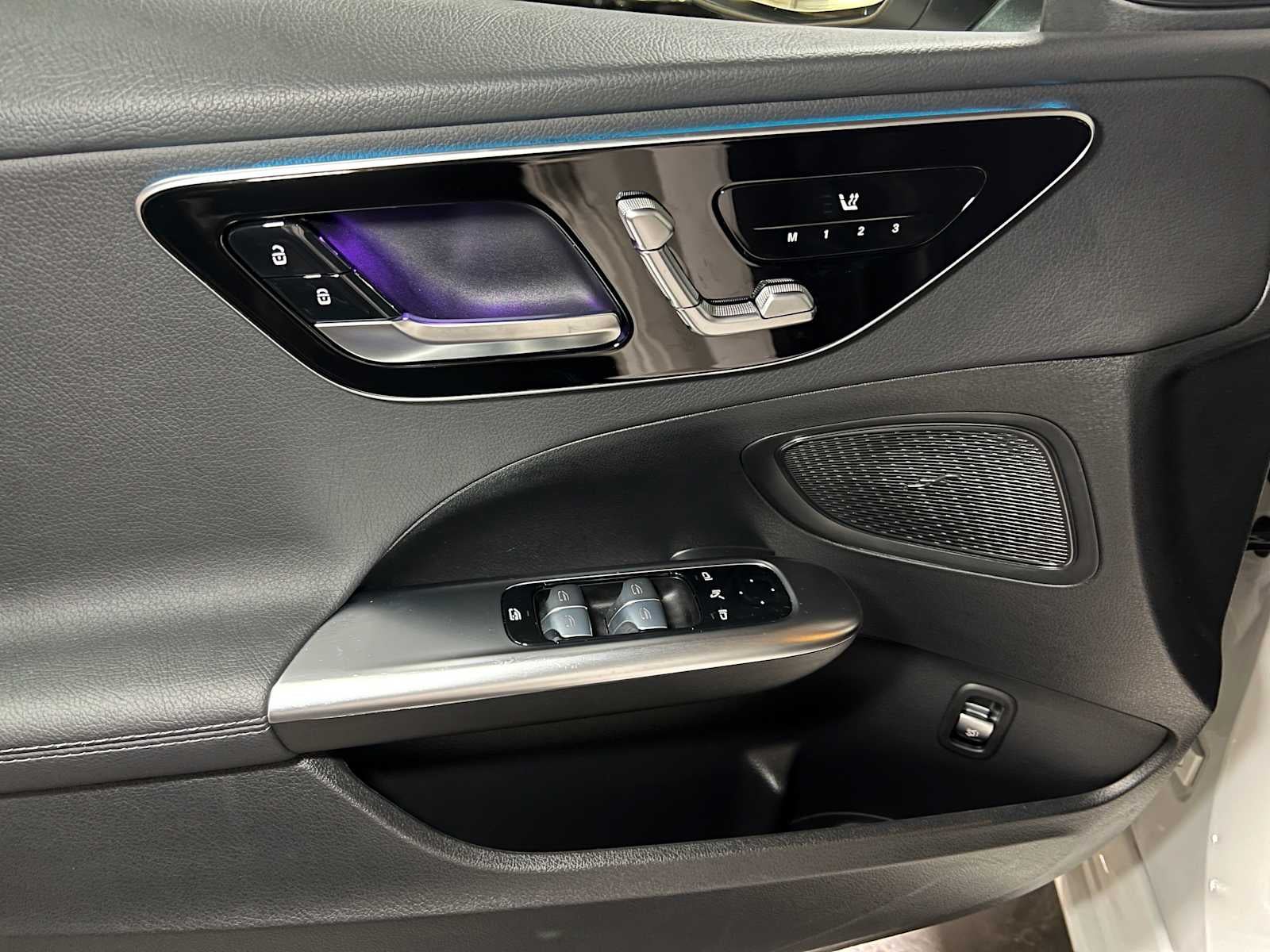 2025 Mercedes-Benz C 300 C 300