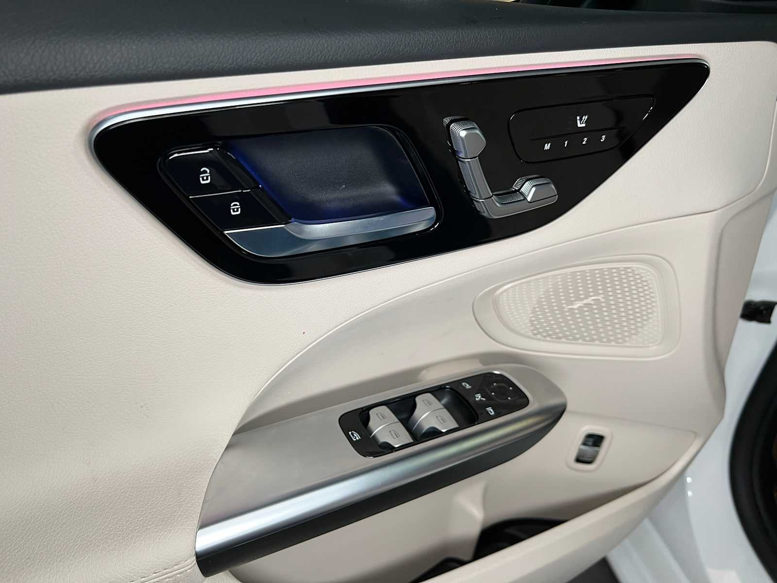 2025 Mercedes-Benz C 300 Sedan