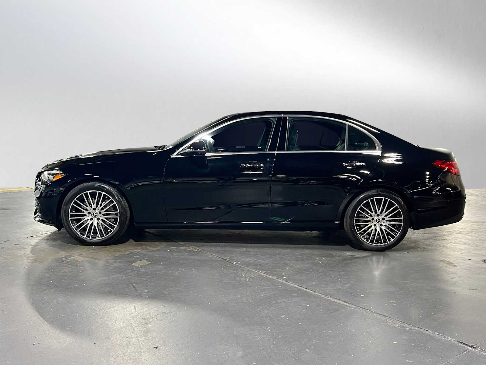 2025 Mercedes-Benz C 300 C 300
