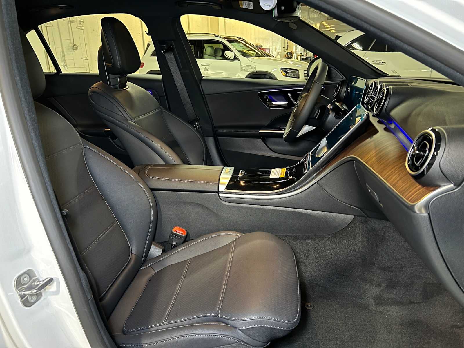 2025 Mercedes-Benz C 300 C 300