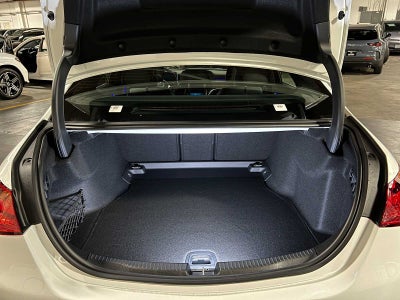 2025 Mercedes-Benz C 300 C 300