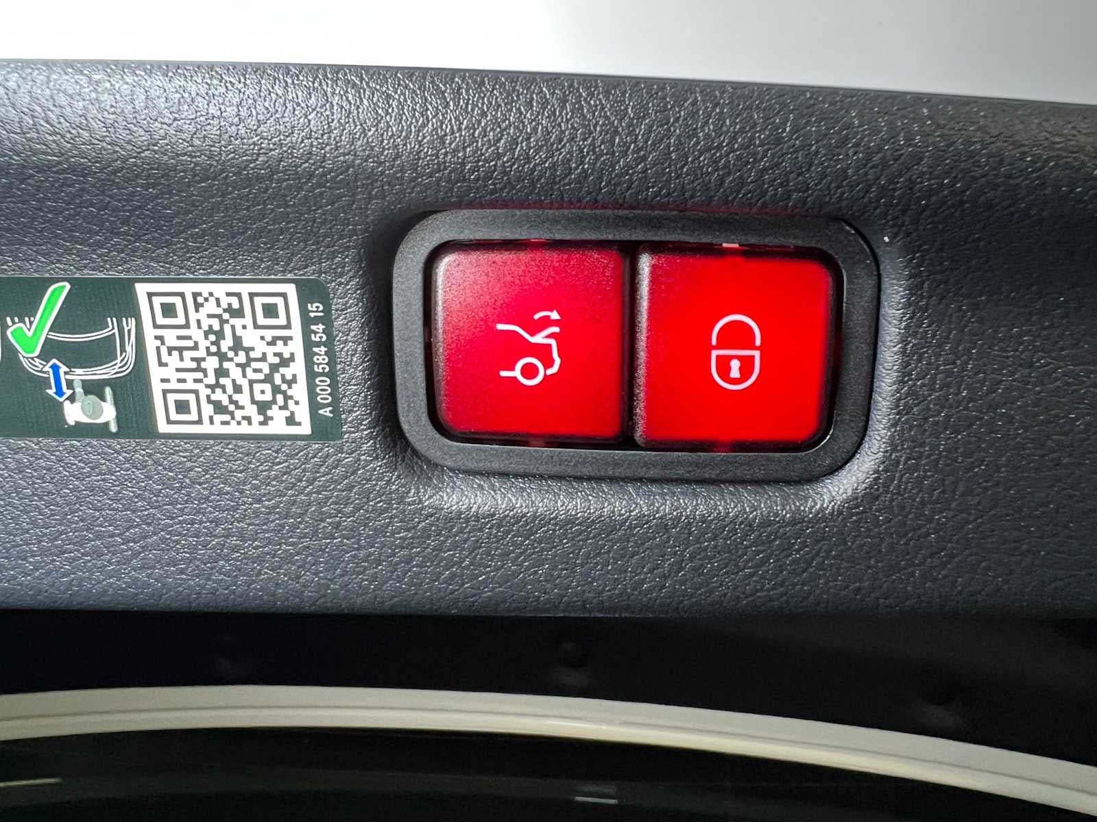 2025 Mercedes-Benz C 300 C 300