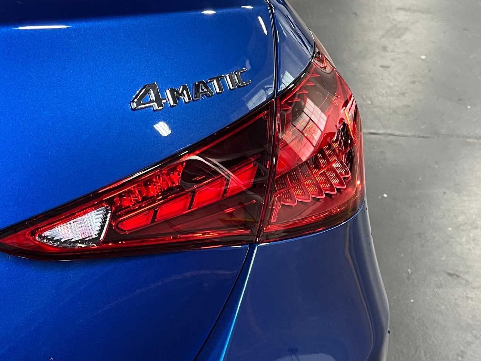 2025 Mercedes-Benz C 300 C 300