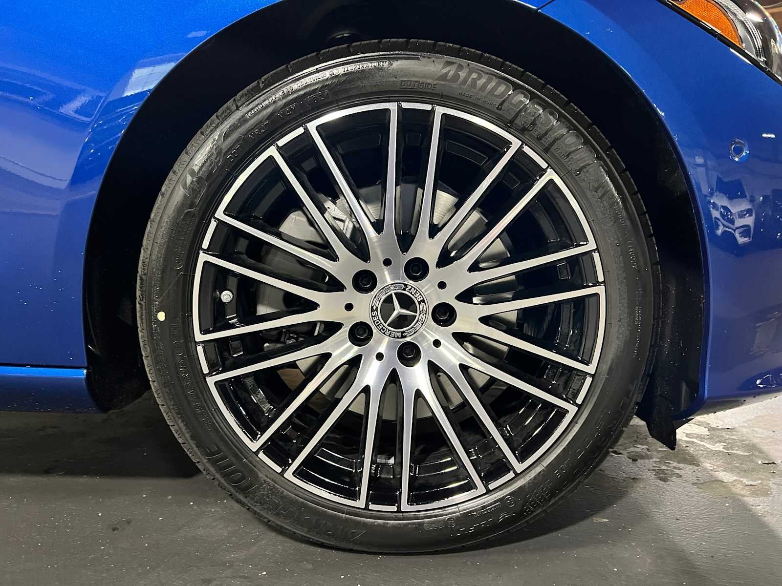 2025 Mercedes-Benz C 300 C 300