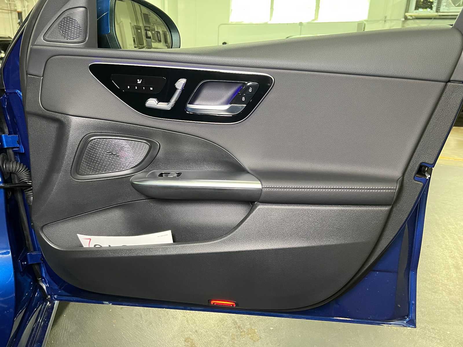 2025 Mercedes-Benz C 300 C 300