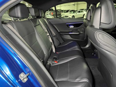 2025 Mercedes-Benz C 300 C 300