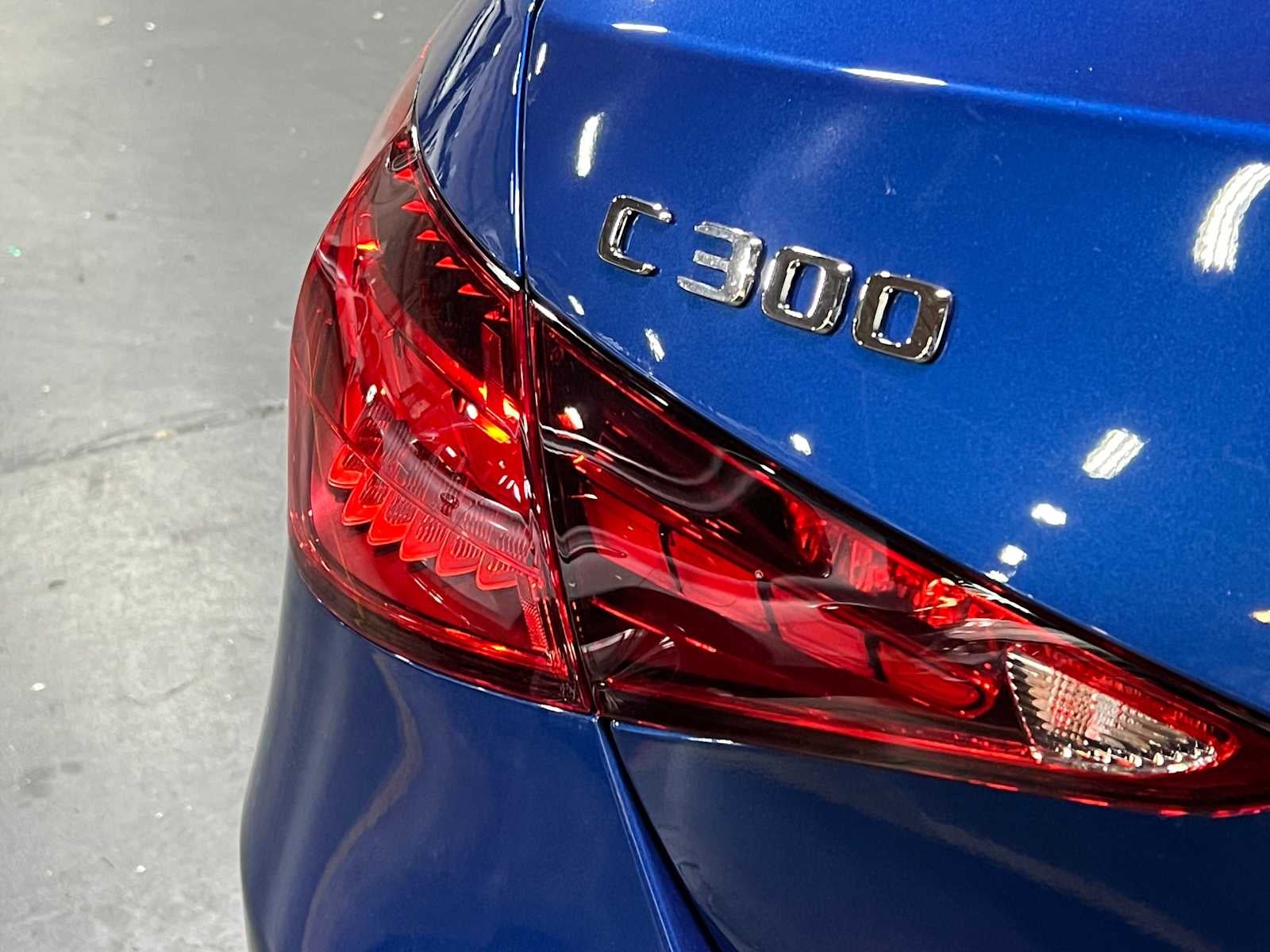 2025 Mercedes-Benz C 300 C 300