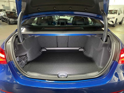 2025 Mercedes-Benz C 300 C 300