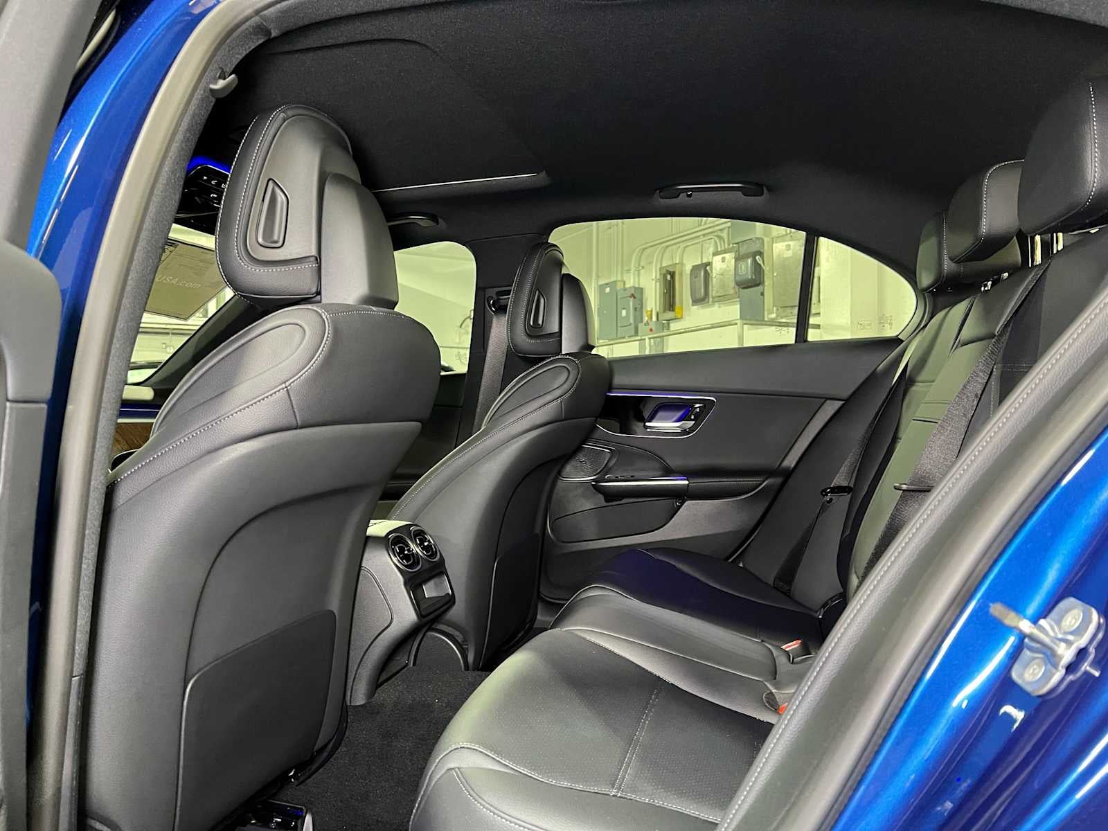 2025 Mercedes-Benz C 300 C 300