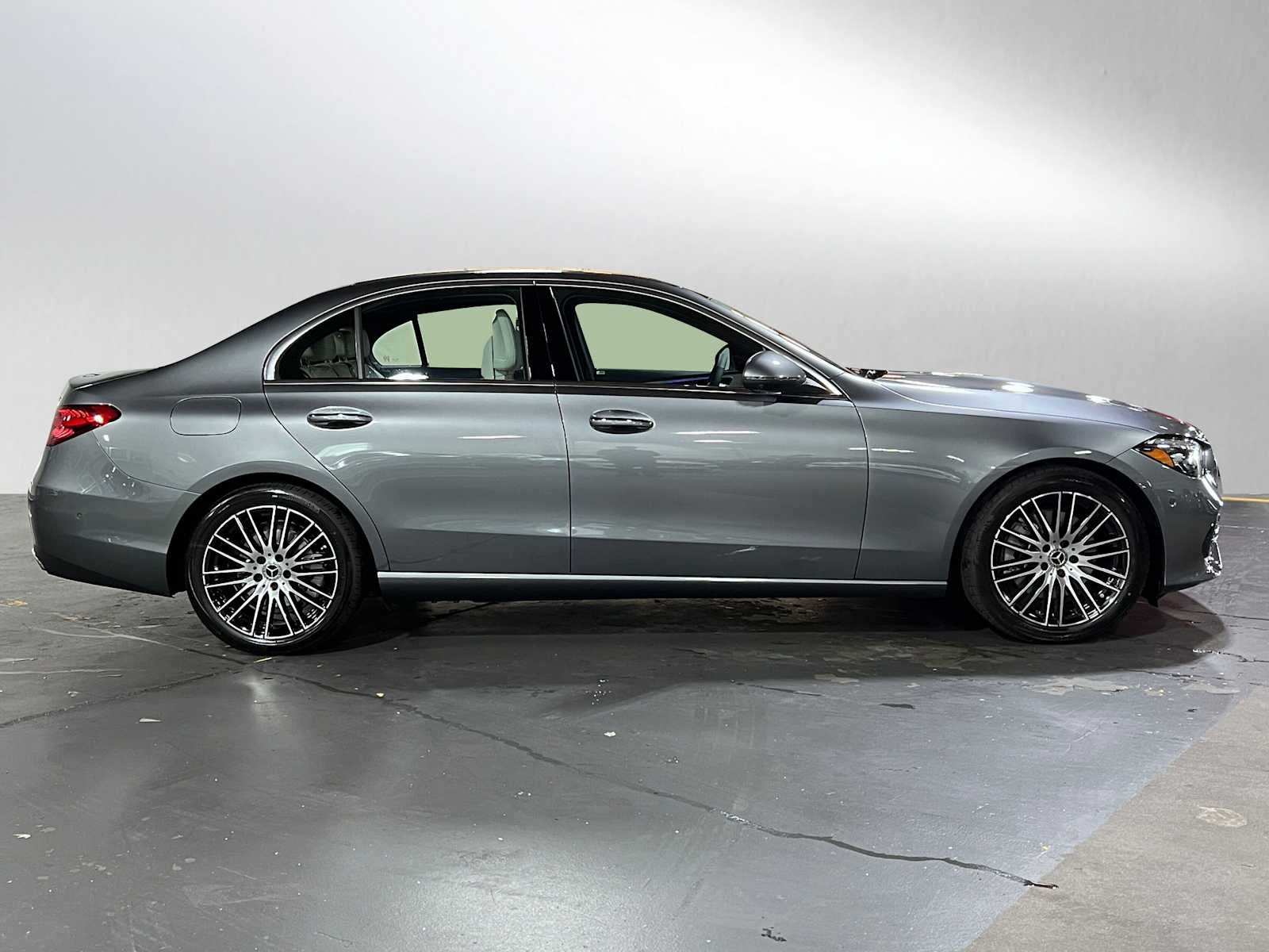 2025 Mercedes-Benz C 300 C 300