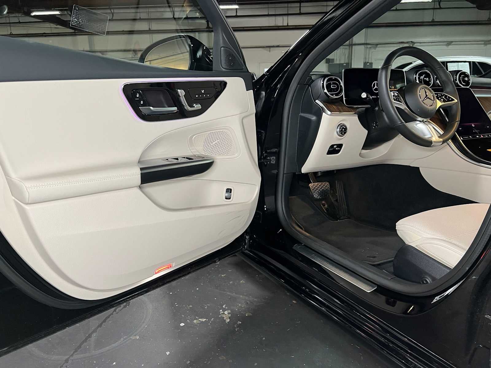 2026 Mercedes-Benz C 300 4MATIC® Sedan