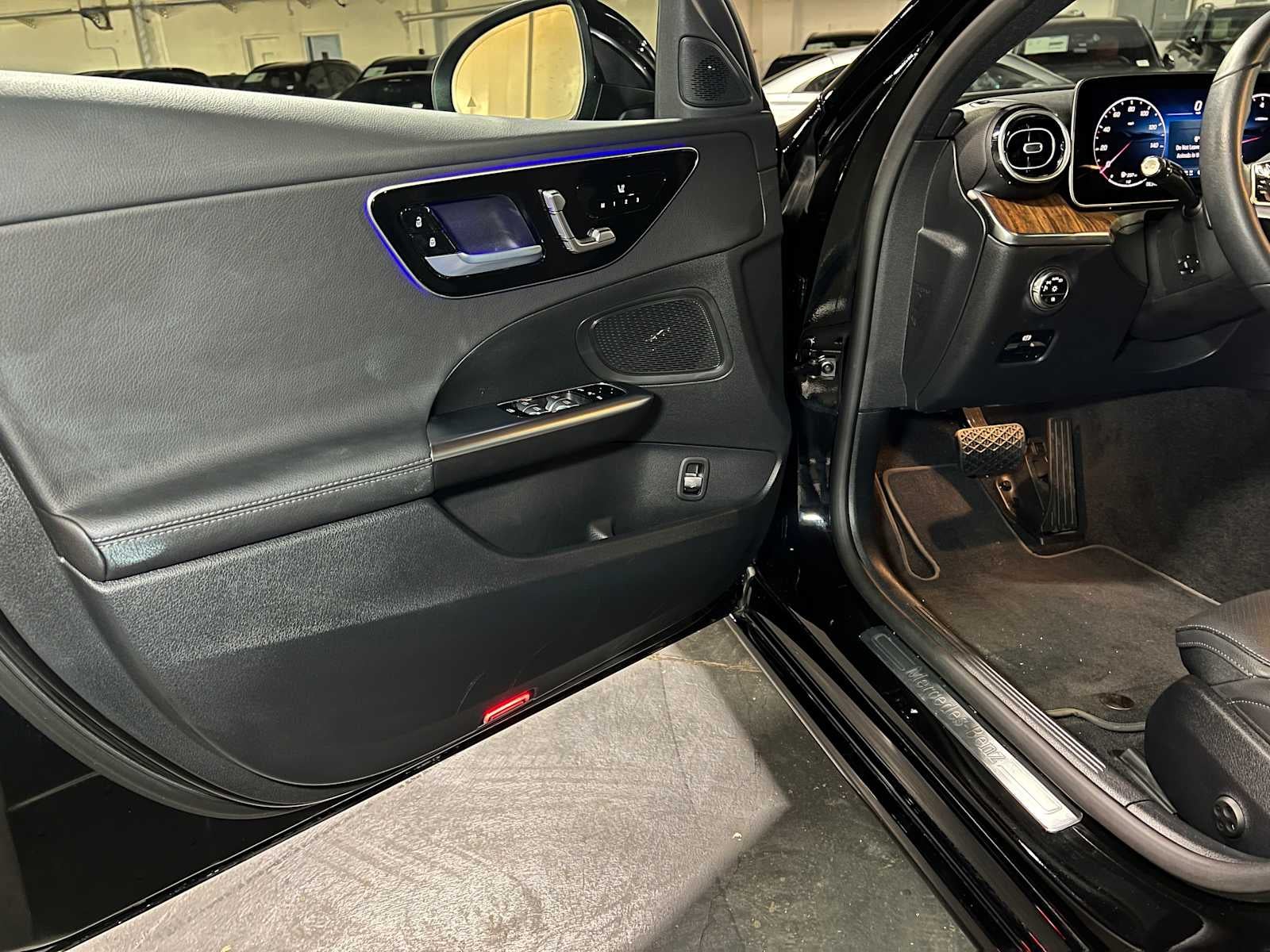 2025 Mercedes-Benz C 300 4MATIC® Sedan