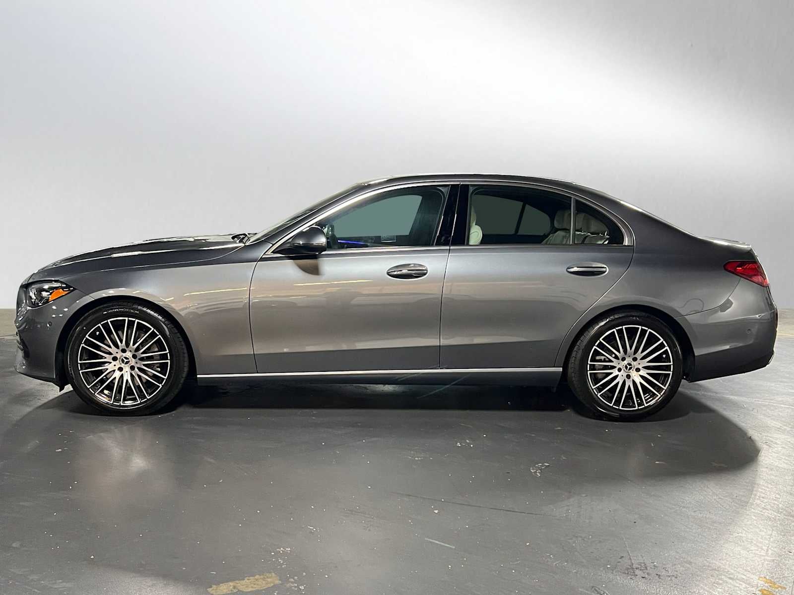 2025 Mercedes-Benz C 300 C 300