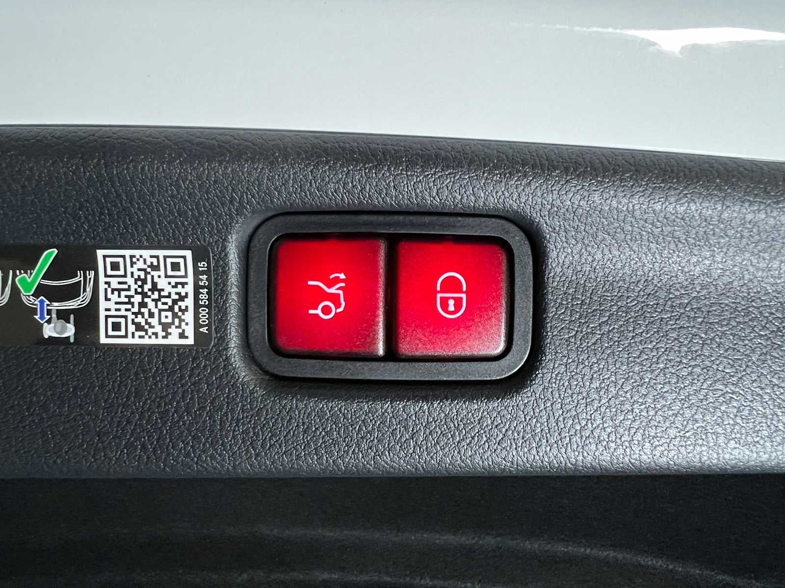 2025 Mercedes-Benz C 300 C 300