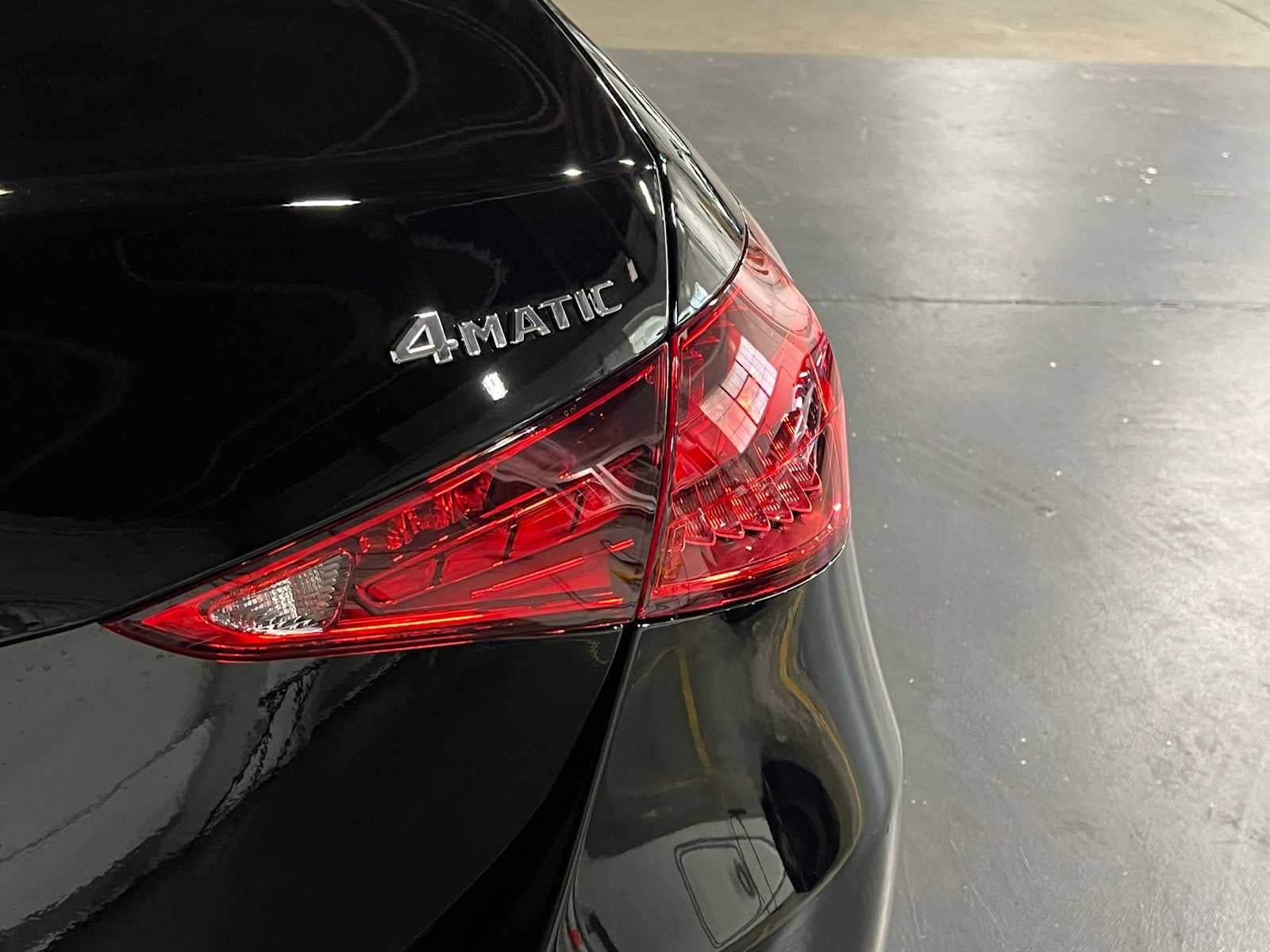 2025 Mercedes-Benz C 300 C 300