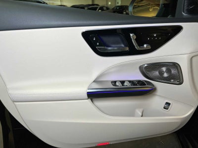 2025 Mercedes-Benz C 300 C 300