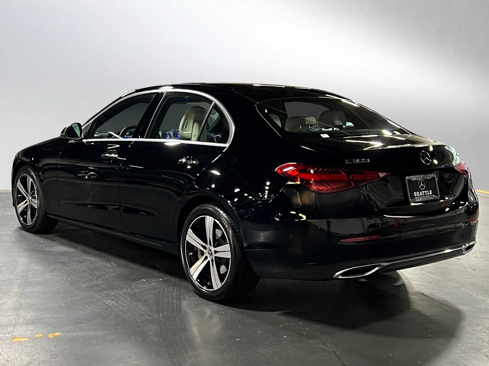 2025 Mercedes-Benz C 300 C 300