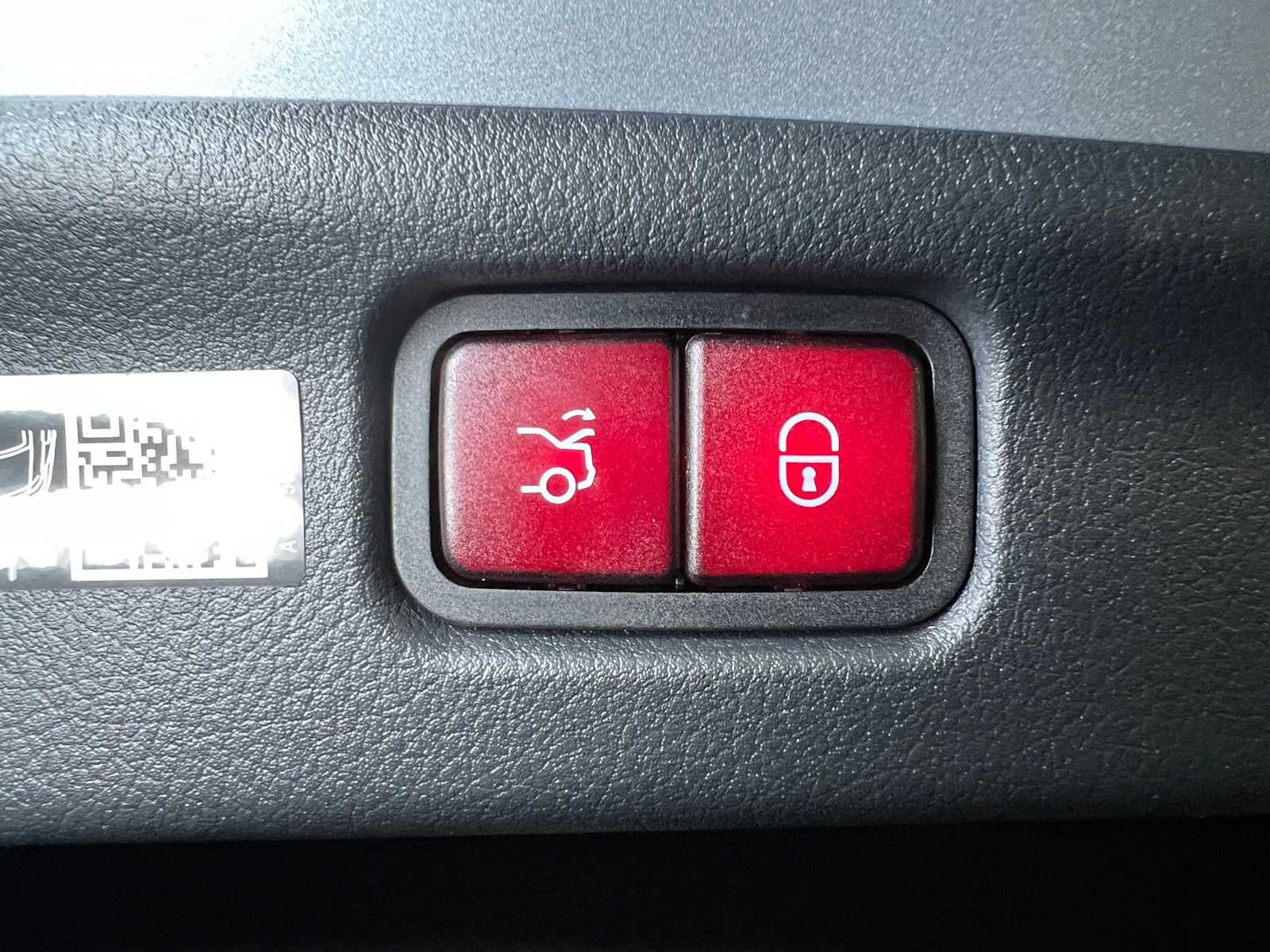 2025 Mercedes-Benz C 300 C 300