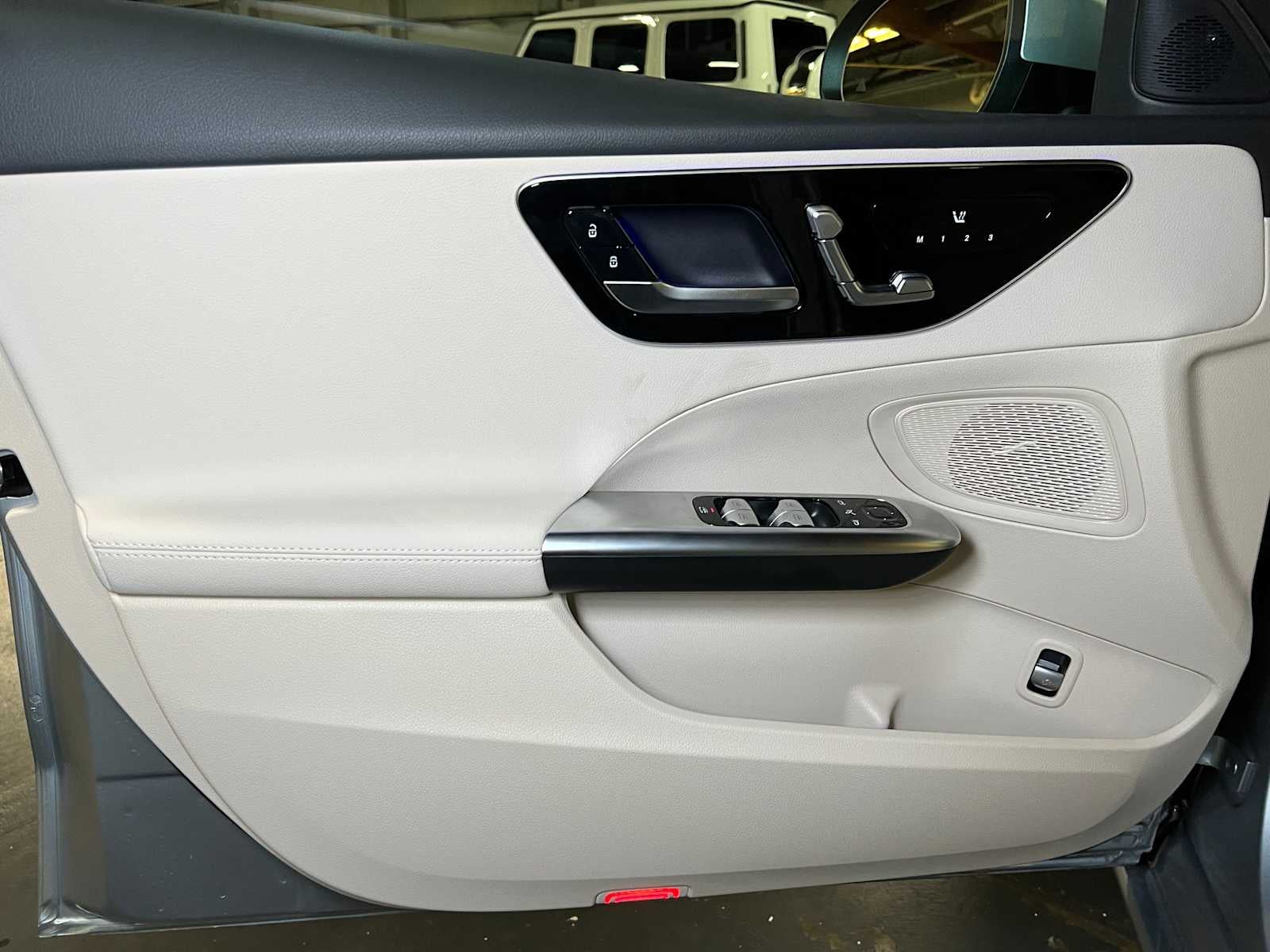 2025 Mercedes-Benz C 300 C 300