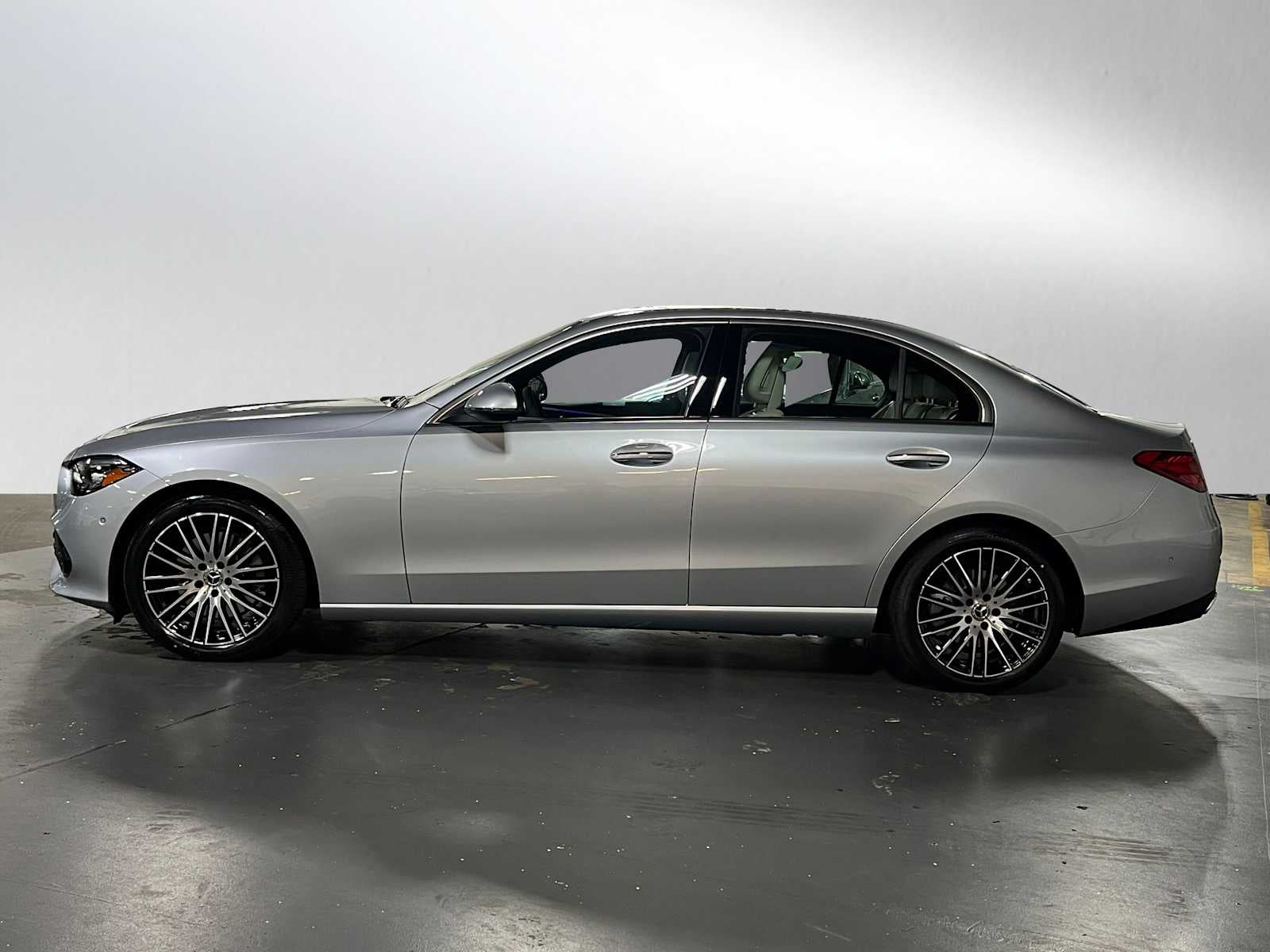 2025 Mercedes-Benz C 300 C 300