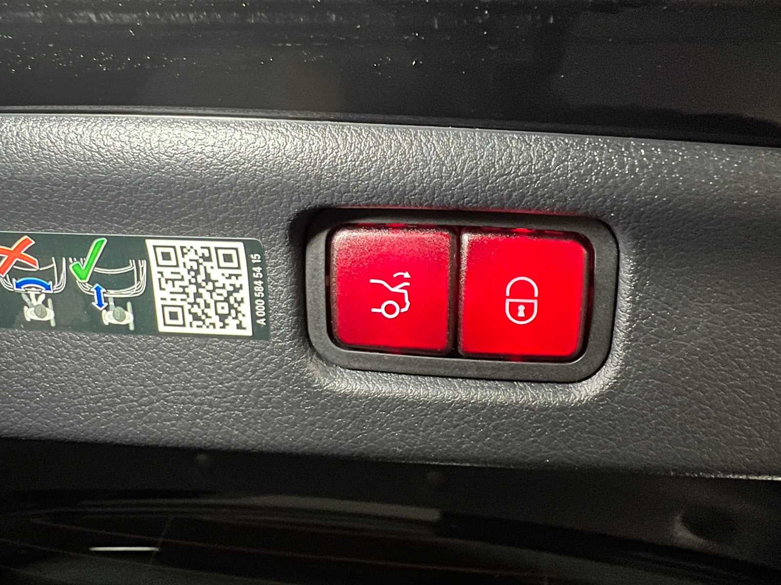 2025 Mercedes-Benz C 300 C 300