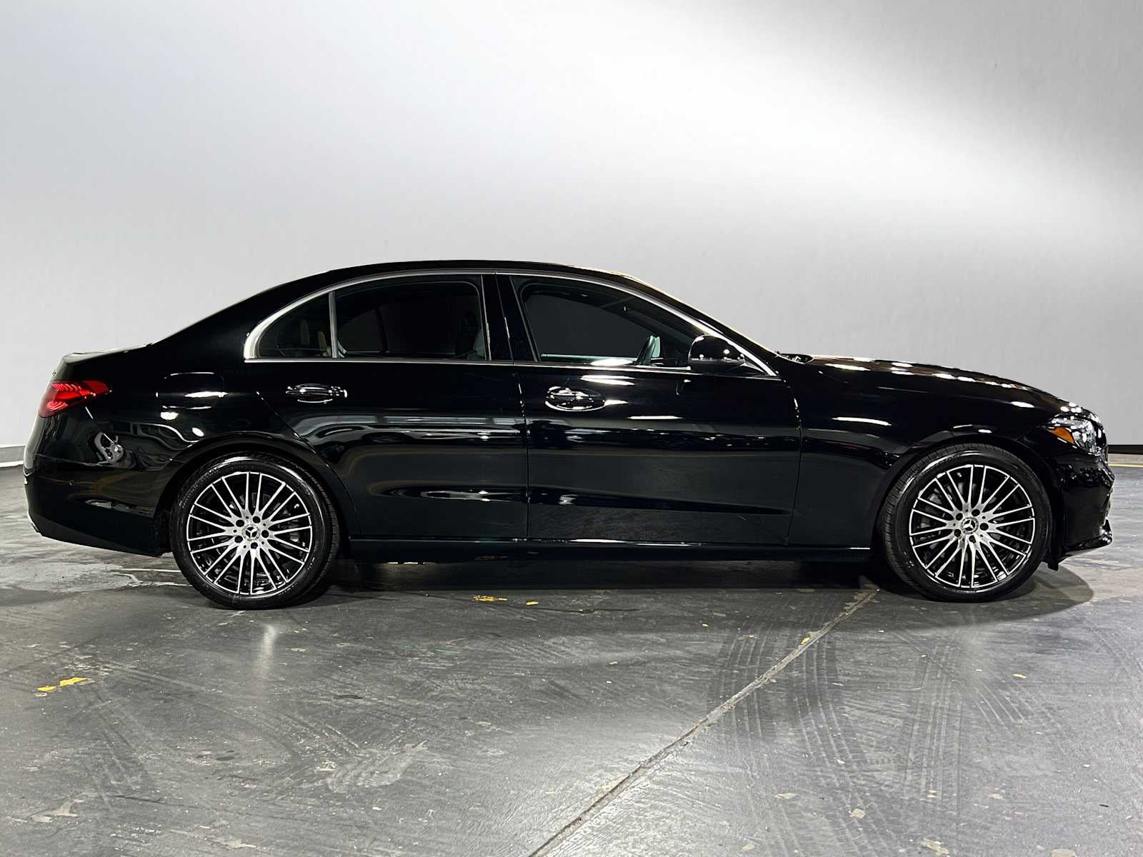 2025 Mercedes-Benz C 300 C 300