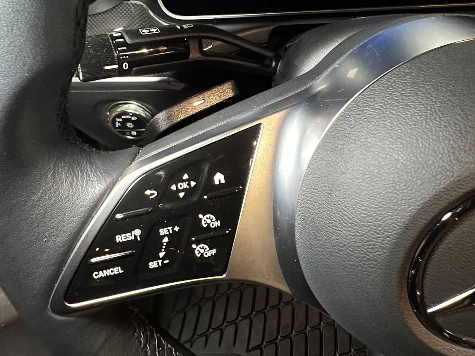 2025 Mercedes-Benz C 300 C 300